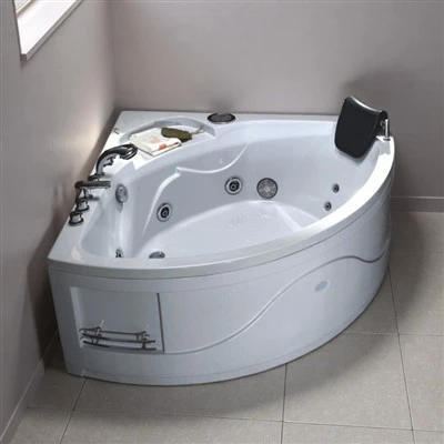 Bañera de hidromasaje cubierta